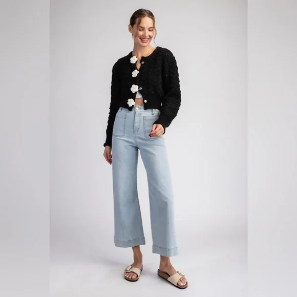 3D Flower Button Cropped Sweater Cardigan - eesome - Picture 5 of 5